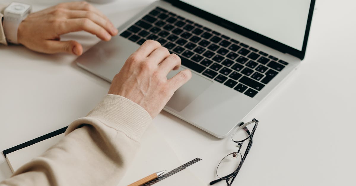 Best Safety Gear for DIY Laptop Screen Repair