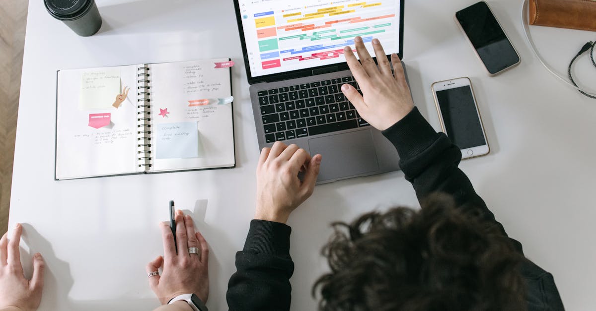 How to Determine the Best Warranty for Your Laptop Screen Repair