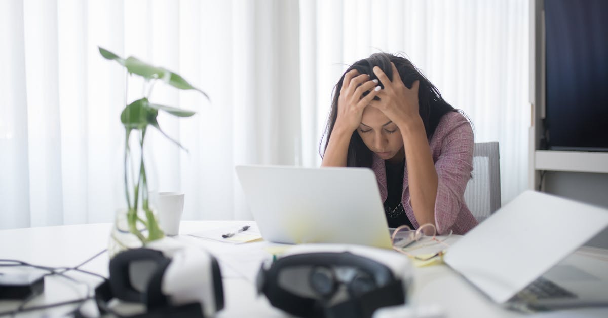How to Get the Best Value for Laptop Screen Replacement Services