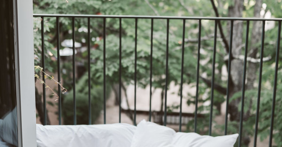 Upcycling Laptop Screens for New Projects