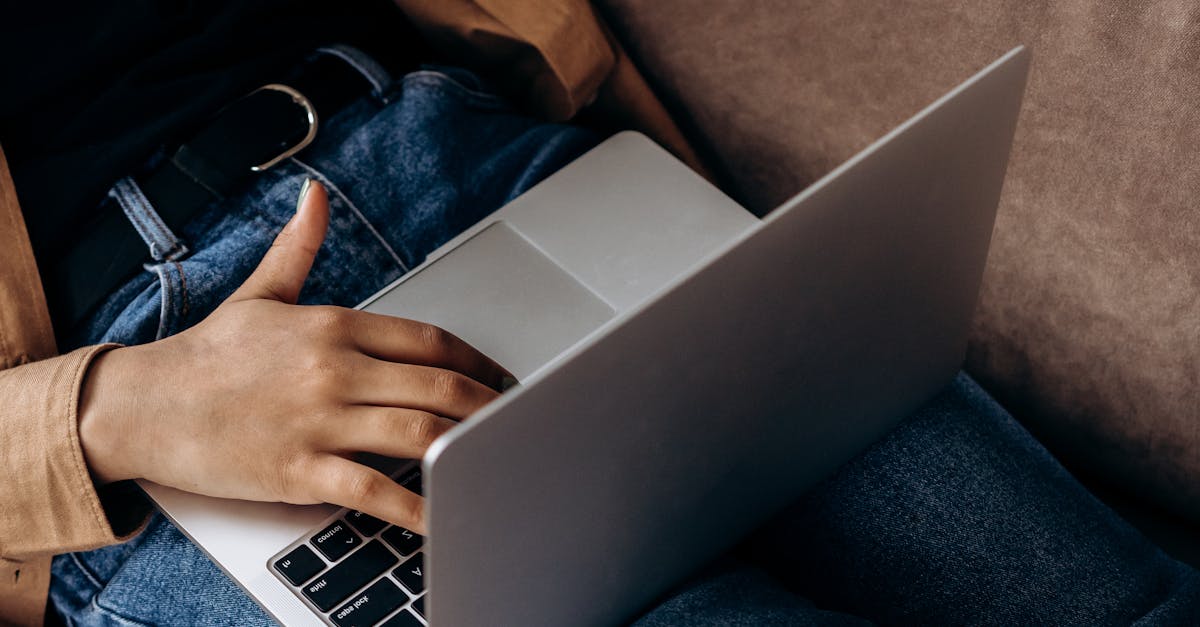 When to Seek Professional Help for Dead Pixels in Screens